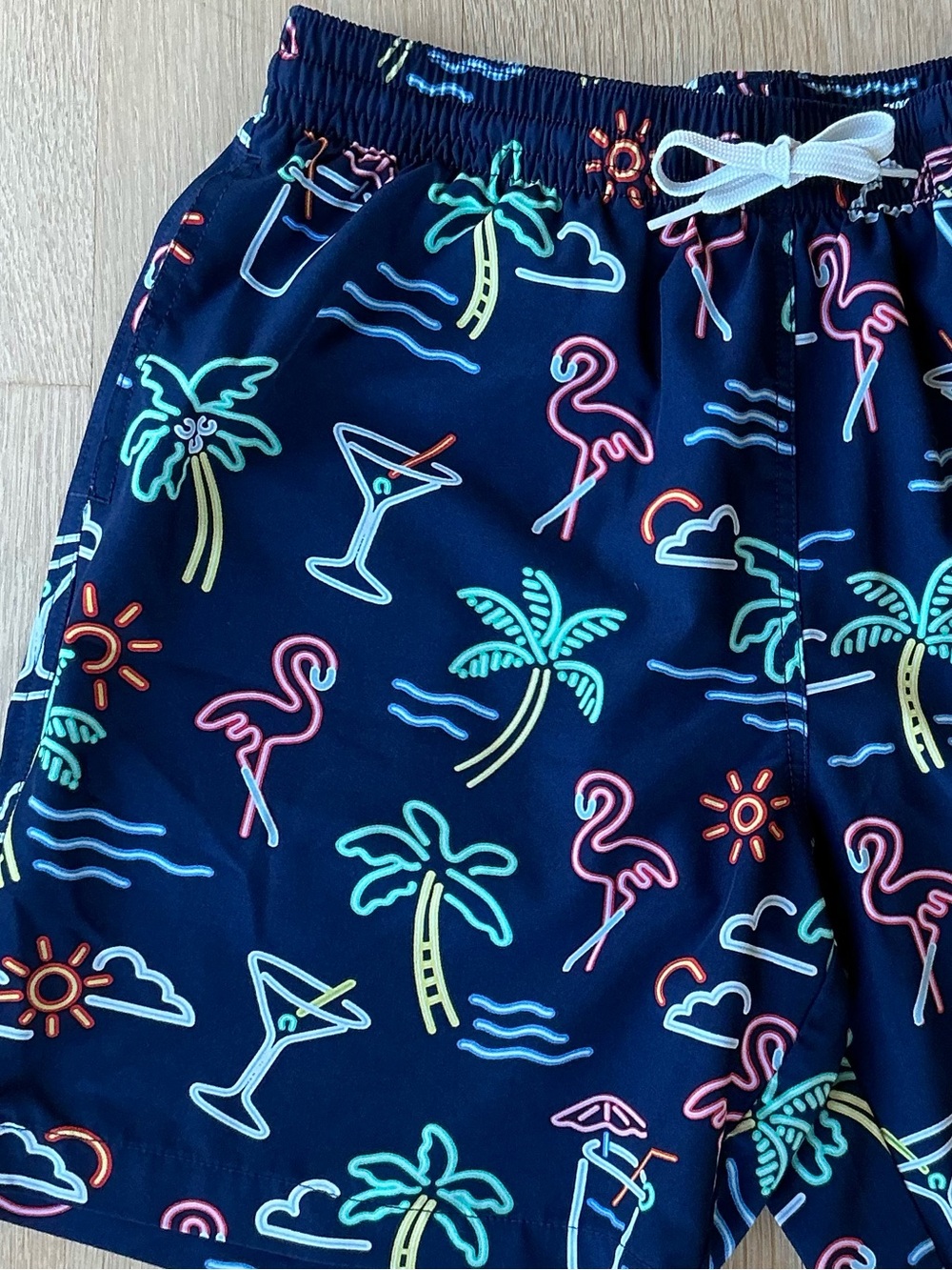 Chubbies The Neon Lights 7” Inseam Stretch Party Swim Trunks Men’s Size Medium - Picture 4 of 8